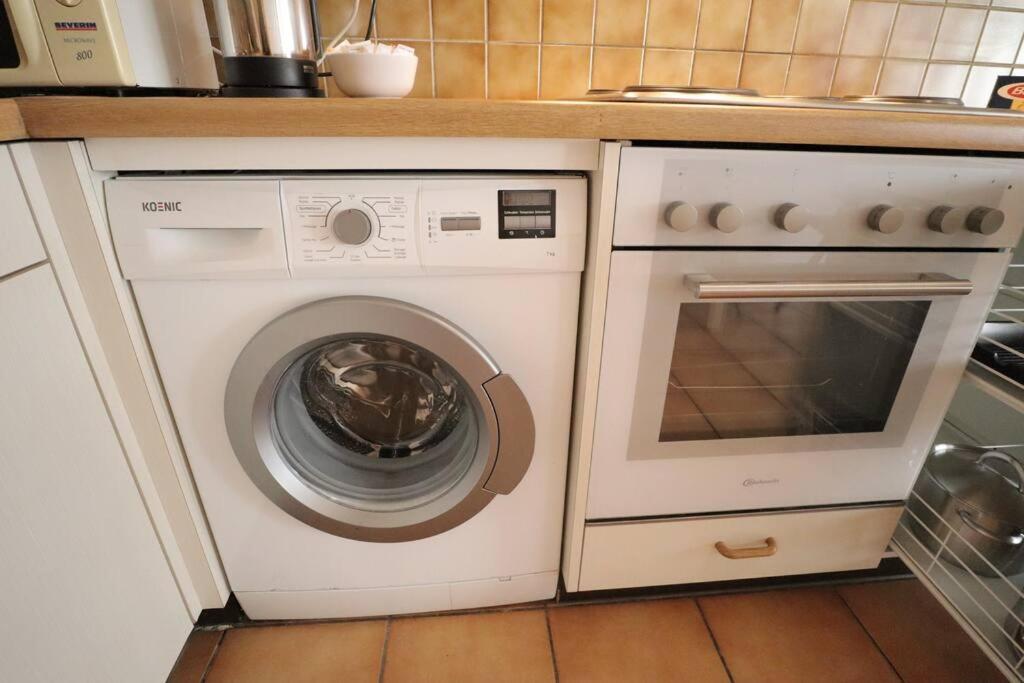 Comfortable, Very Well Located Between Train Station And Lake! Lausanne Eksteriør billede