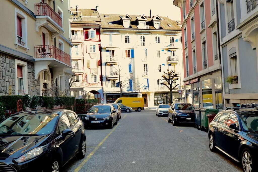 Comfortable, Very Well Located Between Train Station And Lake! Lausanne Eksteriør billede
